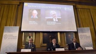 İsveç Kraliyet Bilim Akademisi, Nobel Ekonomi Ödülü'nün sahiplerini açıklarken