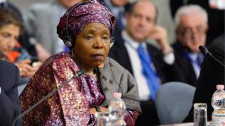 "Avec .africa, je dirais que l'Afrique a enfin son identité numérique", a déclaré Mme Zuma.