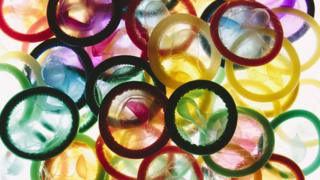 condones