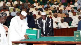 Buhari gbe aba kalẹ niwaju awọn aṣofin