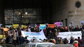 Ankara Üniversitesi önünde protesto