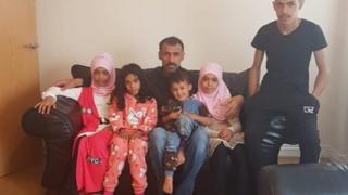 Абед Алхалаф и его семья