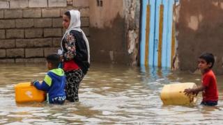 المياه تغمر الشوارع