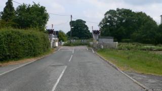 Broad Oak level crossing