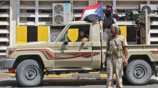 مقاتلين في عدن