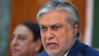 اسحاق ڈار