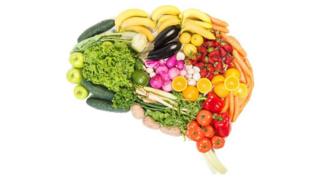 فواكه وخضروات على شكل مخ الإنسان
