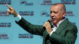 Erdogan during a rally in Izmir, 17 March