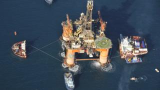 An Transocean Winner air bòrd a' Hawk