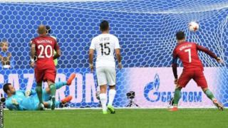 Les Portugais s'assurent ainsi la première place dans le groupe A alors que la Nouvelle-Zélande a enregistré une troisième défaite consécutive.
