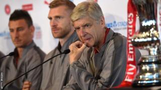 "Ciyaartoydu qandaraas ayay haystaan waana in ay ixtiraamaan" Arsene Wenger