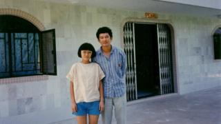 1989年8月至11月,项小吉与妻子住在香港西贡