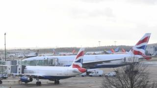 French air traffic control ‘outage’ hits UK flights