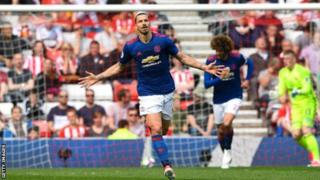 Zlatan Ibrahimovic yinjirije Man Utd ibitsindo 28 mw'ihiganwa riheruka