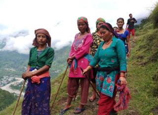 दार्चलामा महिला
