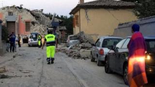 Inzu nyinshi zo mu bisagara biri mu karere ka Umbria zasenyutse