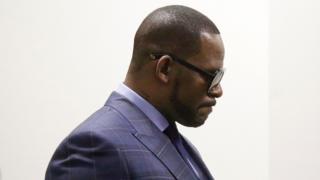 R. Kelly akiwa mahakamani March 6, 2019