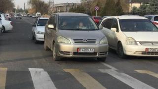 Учурда Кыргызстанда бир миллион он бир миң беш жүз жетимиш жети унаа бар.