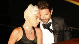 Lady Gaga ve Bradley Cooper performansı