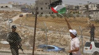 مقامهای فلسطینی بارها شهرکهای یهودینشین اسرائیل در اراضی اشغالی را مانعی در روند صلح خواندهاند
