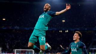Lucas Moura yatsinze ibitego bitatu bya Tottenham mu gice cya kabiri cy'umukino, ayifasha kugera ku mukino wa nyuma wa Champions League y'uyu mwaka