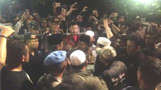 LBH dikepung