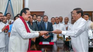 பிரதமராக பதவியேற்றுக் கொண்டார் மகிந்த ராஜபக்ச