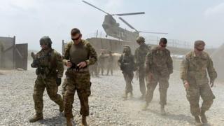 Mareykanka waxaa Afghanistan ka jooga ku dhawaad 14,000 oo askari kuwaas oo qeyb ka ah howlgalka Nato
