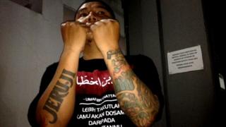 hapus tato