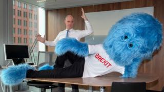 Foreign Minister Stef Blok with Brexit monster (official tweet)