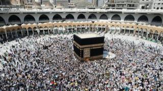 Mahajjata na zagaya dakin Ka'aba