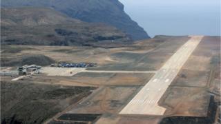 St Helena's new airport, 13 October