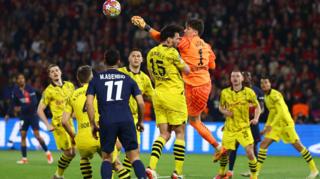 Paris St-Germain v Borussia Dortmund 