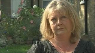 Wife calls for assisted suicide to be allowed in the UK - BBC News