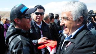 Chilean miners meet at ceremony