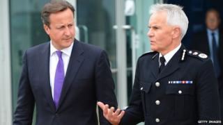 David Cameron talking with Chief Constable Peter Fahy