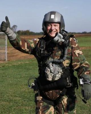 woodcock 000ft skydiver completes
