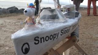 Snoopy Sloop boat - before he set off