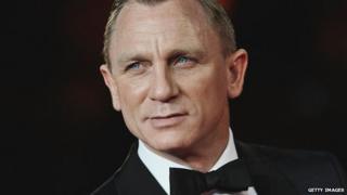Daniel Craig in a smart suit.