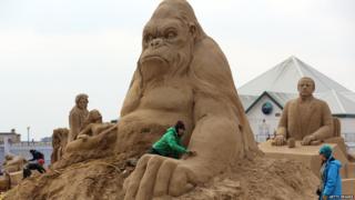 King Kong sand sculpture