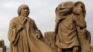 Harry Potter characters in sand sculptures