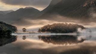 Mist and Reflections by Tony Bennett