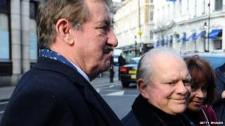 Stars attend Roger Lloyd Pack funeral - BBC News