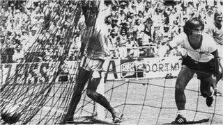 Gerd Mueller scores for West Germany against England
