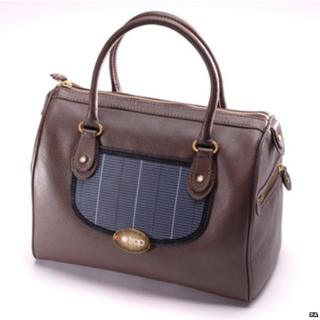 Solar-powered handbag