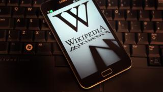 Wikipedia Blocks 'disruptive' Page Edits From US Congress - BBC News