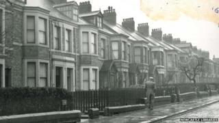 The rise, fall and rise of the Tyneside flat - BBC News