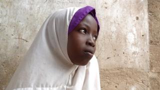 Nigeria schools walk line between Islamic and Western traditions - BBC News