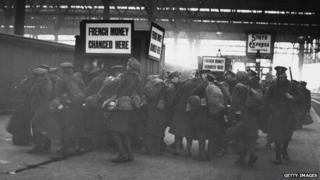 World War One: 'King of tattoos' inked thousands of soldiers - BBC News