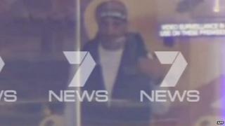 Sydney Siege: Hostages Held In Lindt Cafe - BBC News